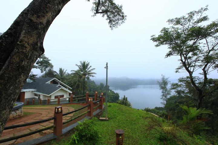 Wayanad Silver Woods Exterior photo
