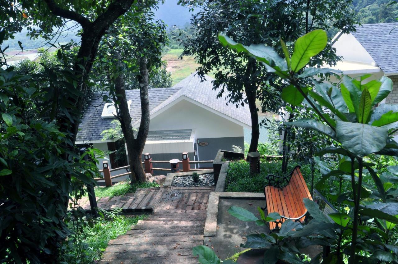 Wayanad Silver Woods Exterior photo