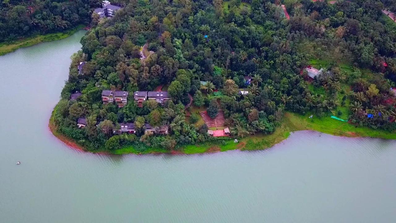 Wayanad Silver Woods Exterior photo
