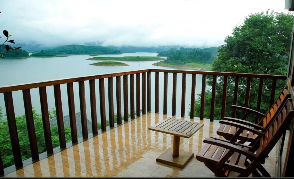 Wayanad Silver Woods Exterior photo